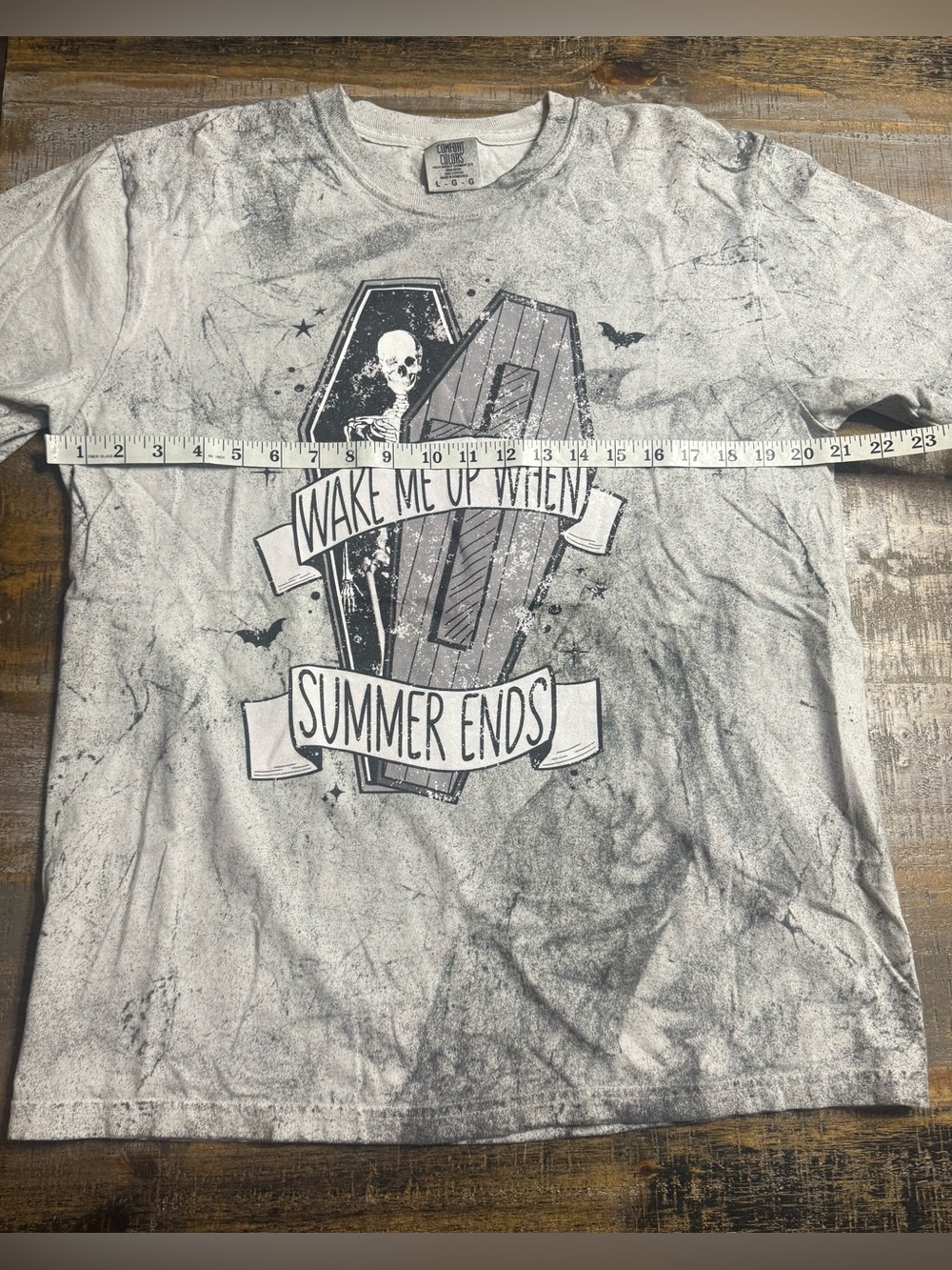 Comfort Colors Smoke Colorblast Short-Sleeve Tee with Coffin Graphic - Picture 5 of 6